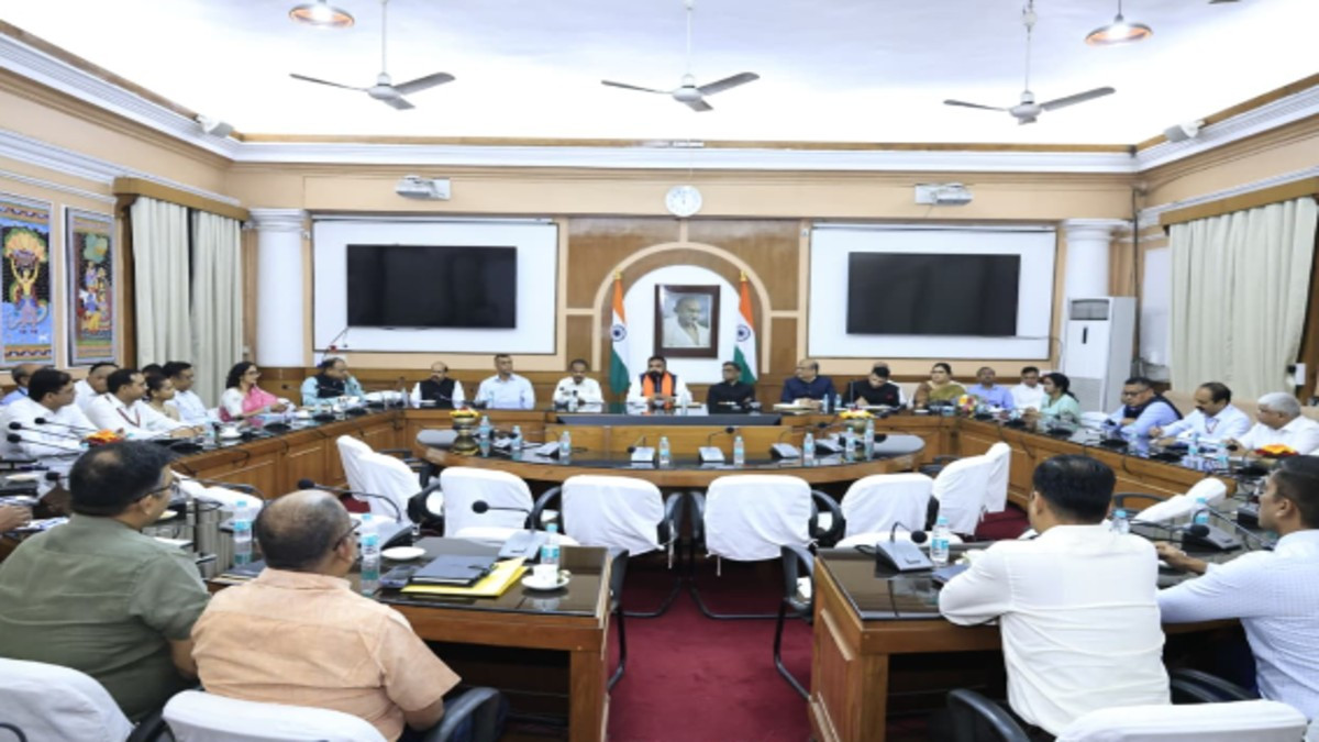 सीएम बनते ही एक्शन में नजर आए सम्राट, सरकारी योजनाओं में देरी अब नहीं होगी बर्दाश्त