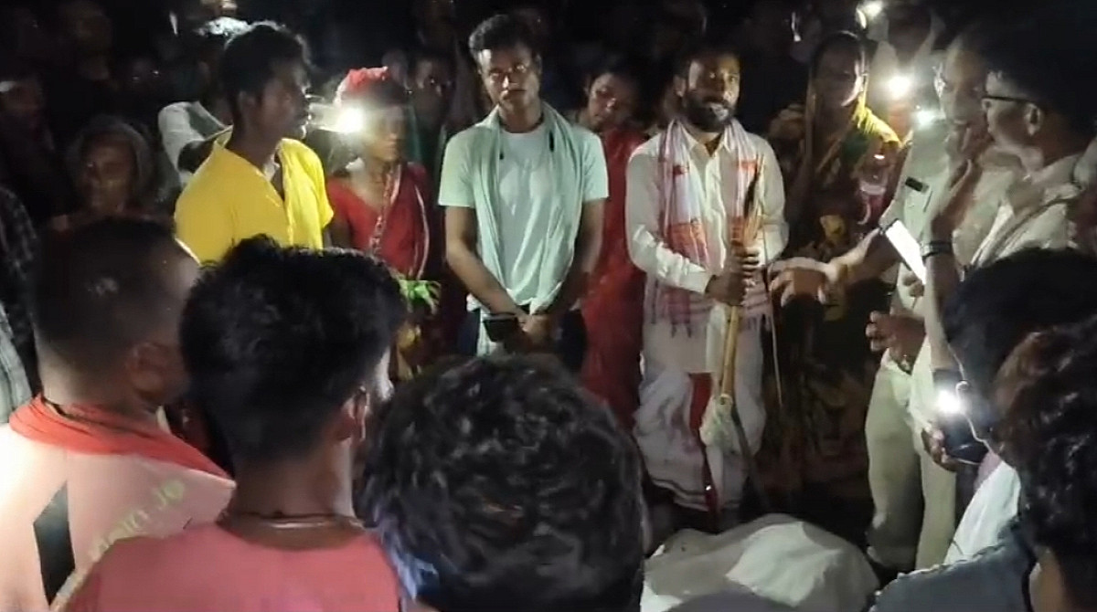 जमशेदपुर में सड़क हादसे में 2 युवकों की मौत पर बवाल, घंटो सड़क जाम