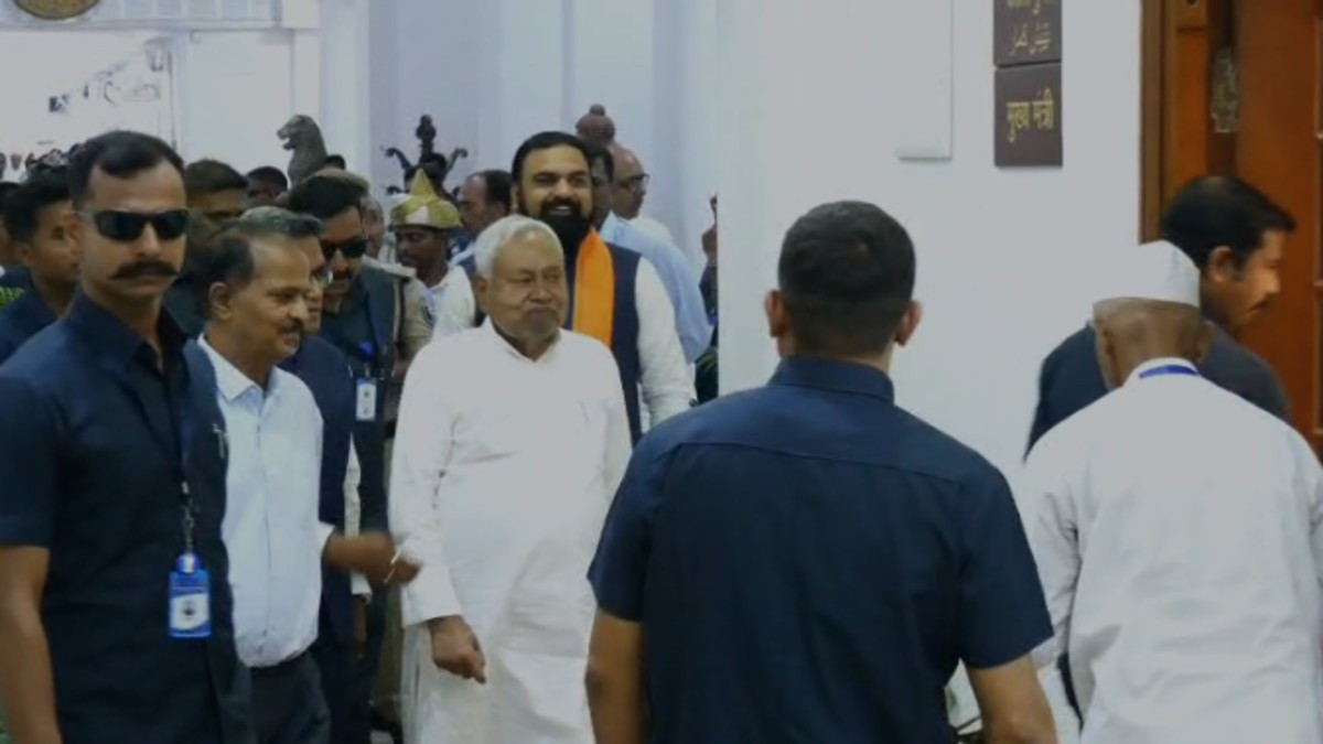 दिल्ली रवाना होंगे राज्यसभा सांसद नीतीश कुमार, विशेष सत्र में लेंगे हिस्सा