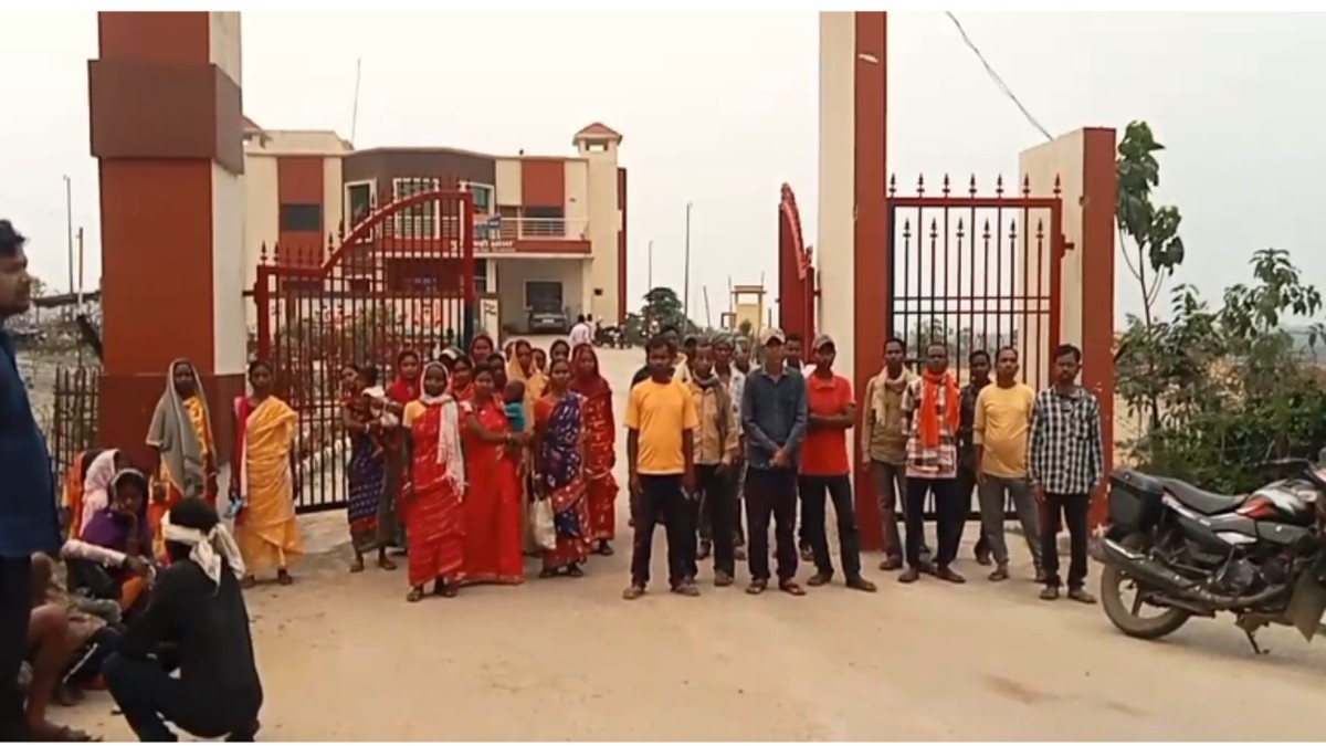 धनबाद के गांव में सामाजिक बहिष्कार से सूखा नल-जल, बूंद-बूंद को तरसा लाहबेड़ा गांव