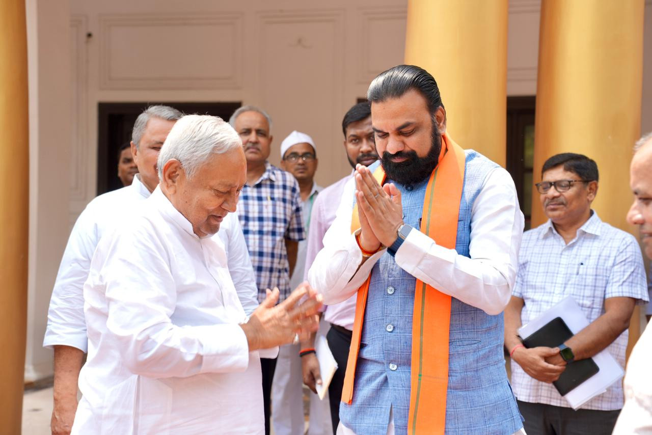 প্রাণিসম্পদমন্ত্রীর