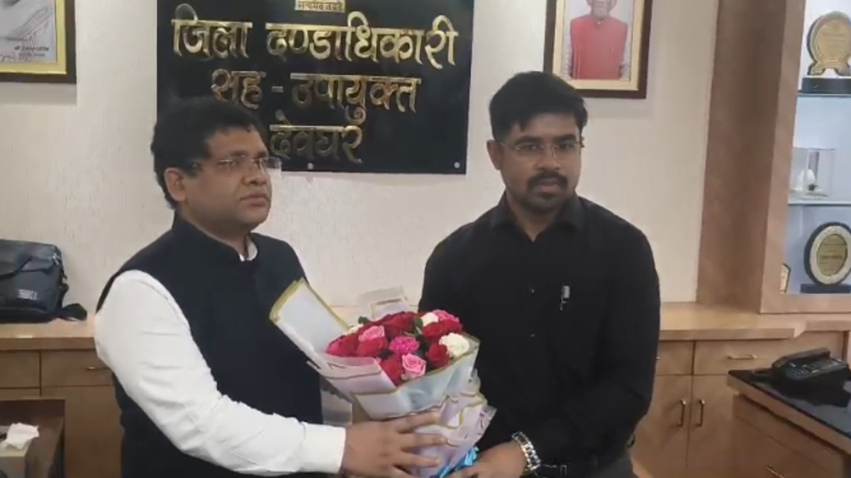 প্রাণিসম্পদমন্ত্রীর