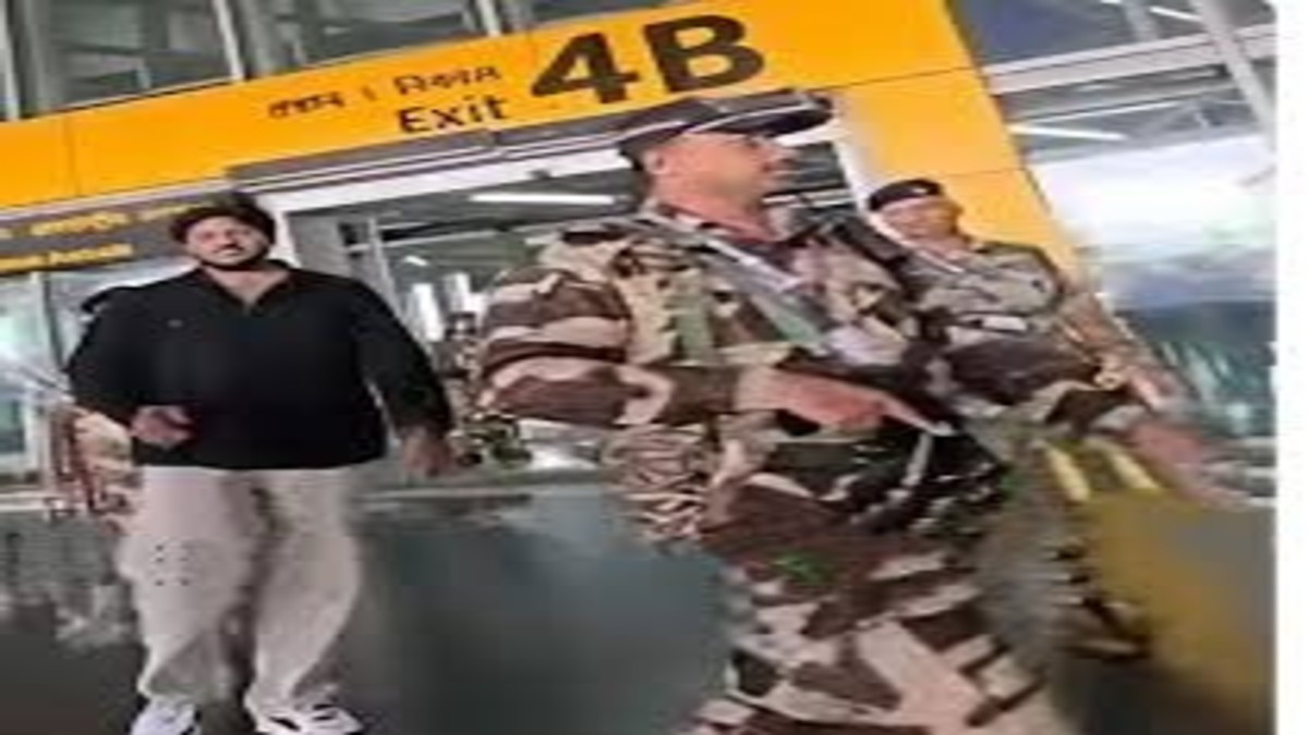 कुख्यात प्रिंस खान गिरोह का "थिंक टैंक" मेजर अब धनबाद पुलिस के कब्जे में, गिरफ्तारी पर क्या कहा एसएसपी ने !