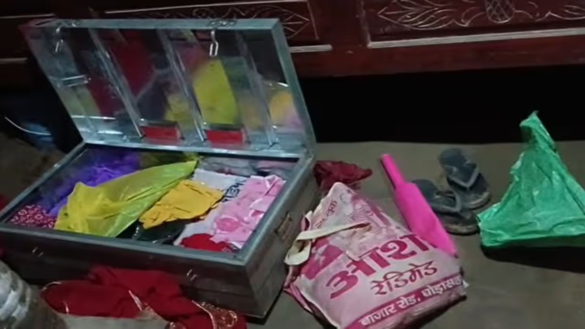 मोतिहारी: तीन बादमाशों ने मासूम की गर्दन पर चाकू रख, घर में की लाखों की लूट, जांच में जूटी पुलिस