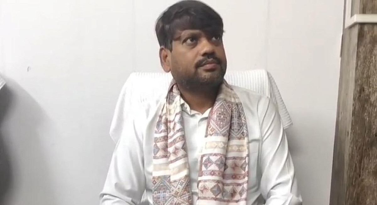 बाघमारा में कानून-व्यवस्था पर उठे सवाल, महापौर संजीव सिंह का प्रशासन पर हमला