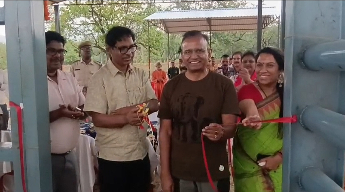 প্রাণিসম্পদমন্ত্রীর