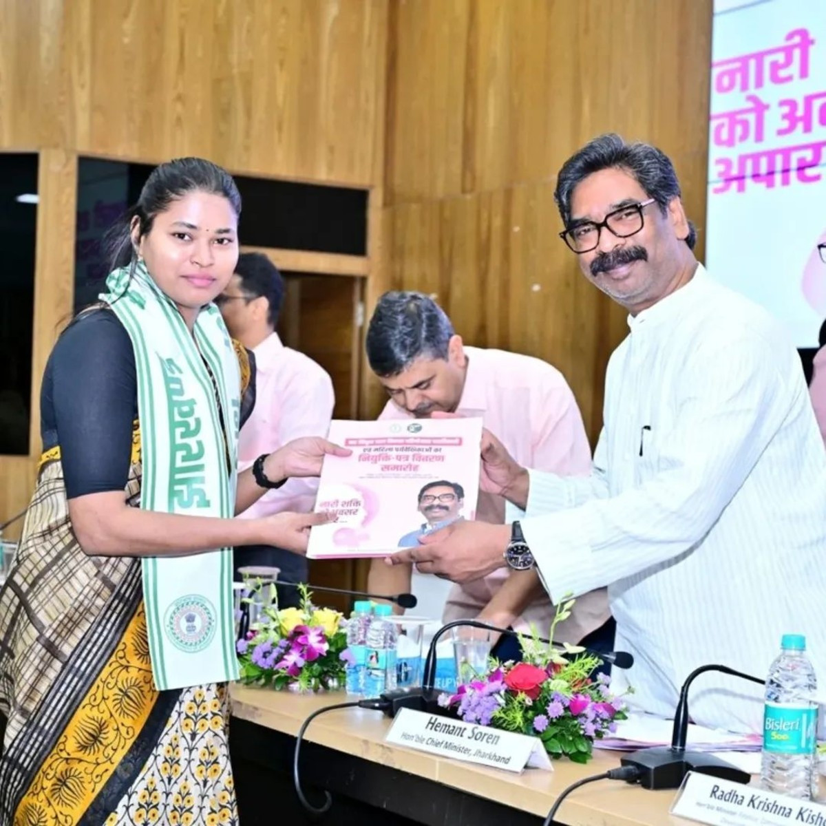 প্রাণিসম্পদমন্ত্রীর