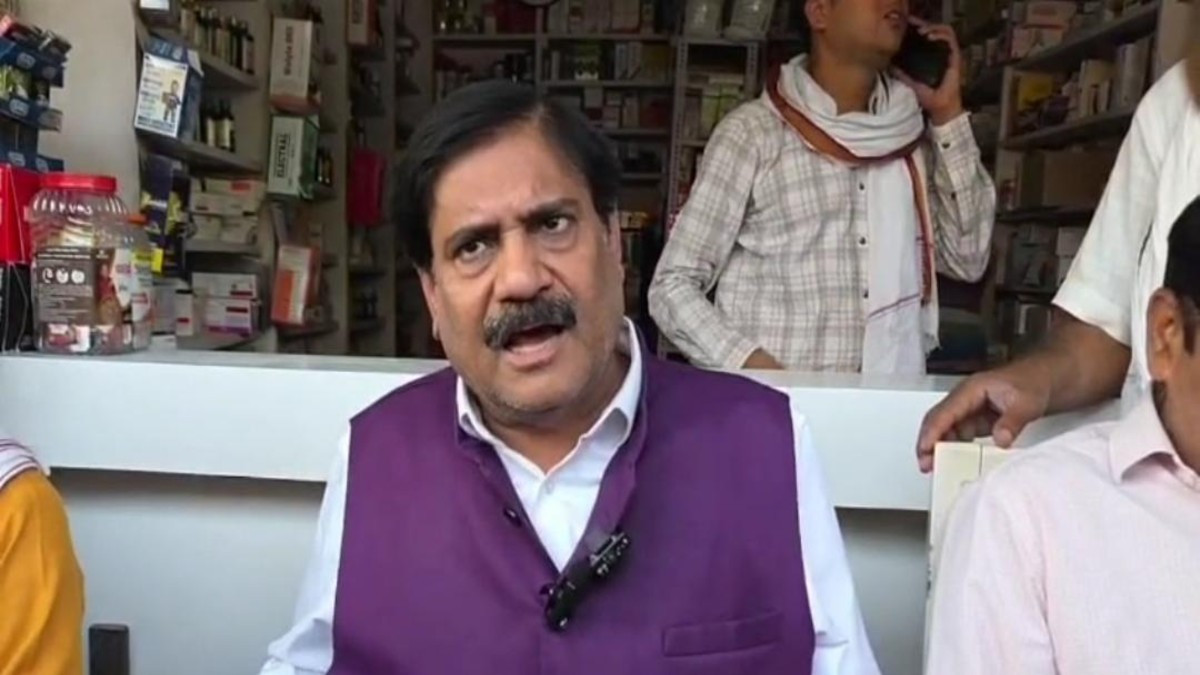 প্রাণিসম্পদমন্ত্রীর