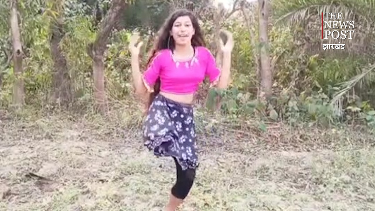 होनहार बेटी के जज्बे को सलाम : एक ही पांव के सहारे नृत्य का दिखाती हैं  हुनर