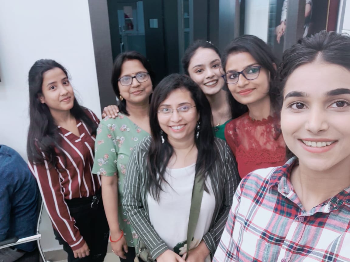 एक-दो होते अगर तो शायद हम चुप बैठते, देश में आधे मरद तो आधी हैं हम औरतें