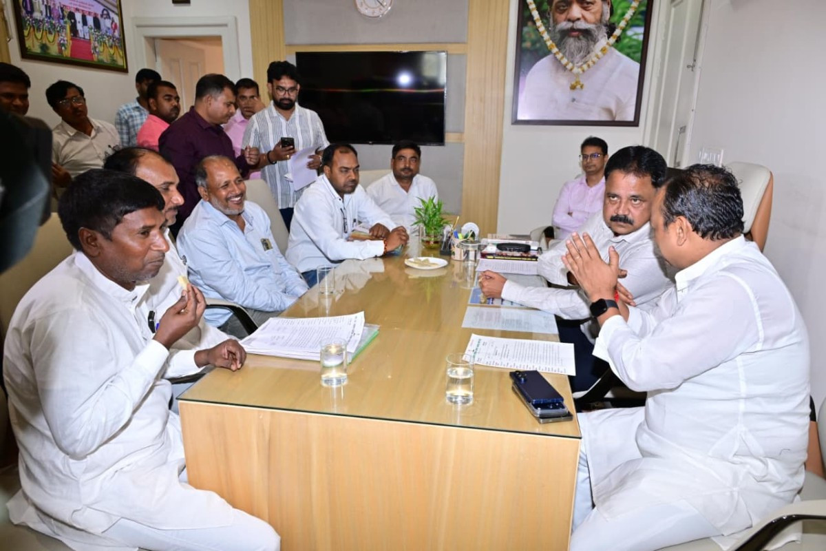 প্রাণিসম্পদমন্ত্রীর