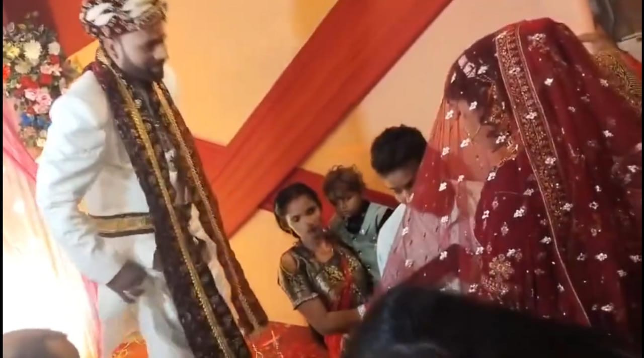 প্রাণিসম্পদমন্ত্রীর