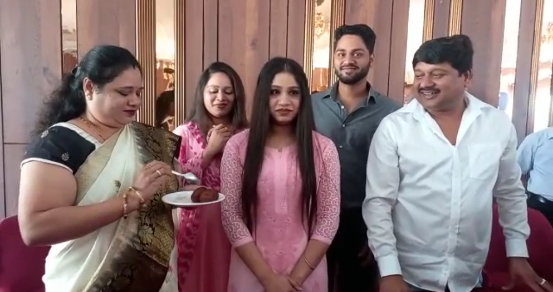 गुजरा हर लम्हा ऐसा कि आगे जिंदगी रहे ना रहे...पढ़िए ब्यूटी की जुबानी युद्ध की दास्तां