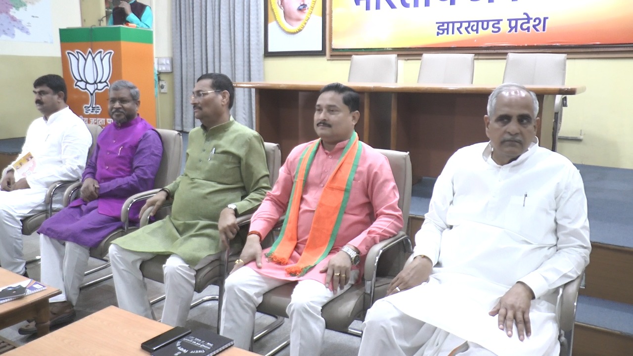 भाजपा पदाधिकारियों की बैठक : आगामी पंचायत चुनाव और जनांदोलन का बनाया गया रोड मैप