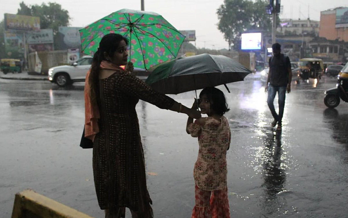 প্রাণিসম্পদমন্ত্রীর