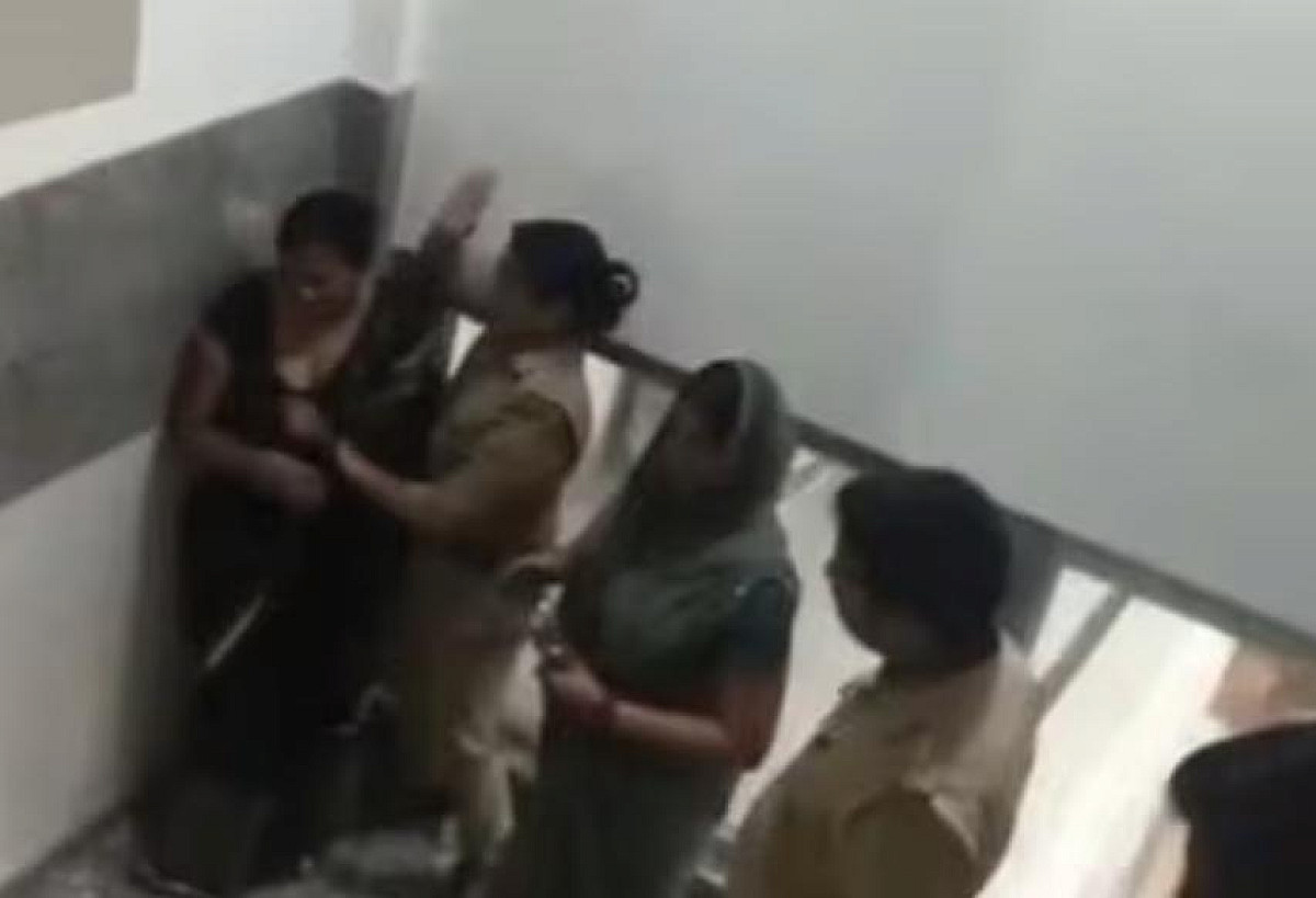প্রাণিসম্পদমন্ত্রীর