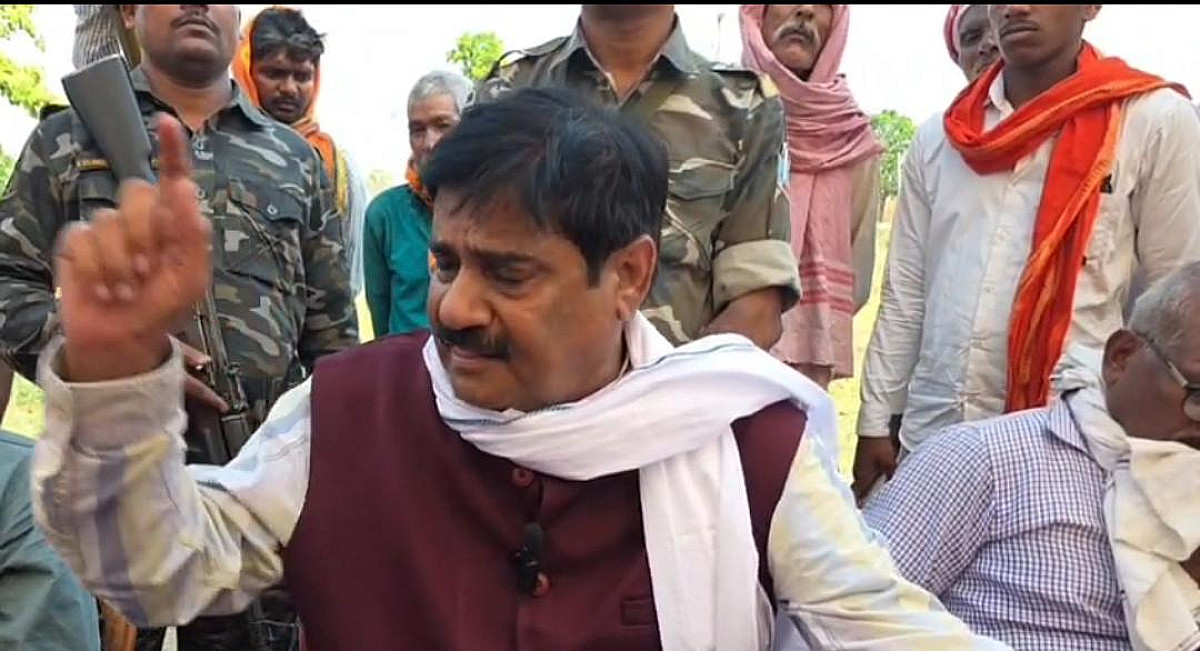 गढ़वा:मंडल डैम विस्थापन का बढ़ा विरोध, ग्रामीणों के समर्थन में उतरे विधायक सत्येंद्रनाथ तिवारी