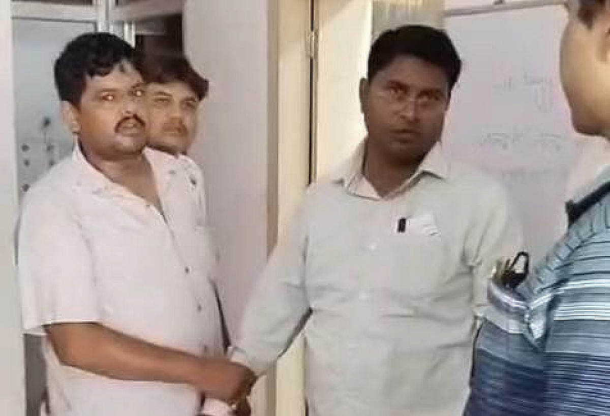 सीतामढ़ी में निगरानी विभाग की बड़ी कार्रवाई, रिश्वत लेते रंगेहाथ दबोचा गया जूनियर इंजीनियर