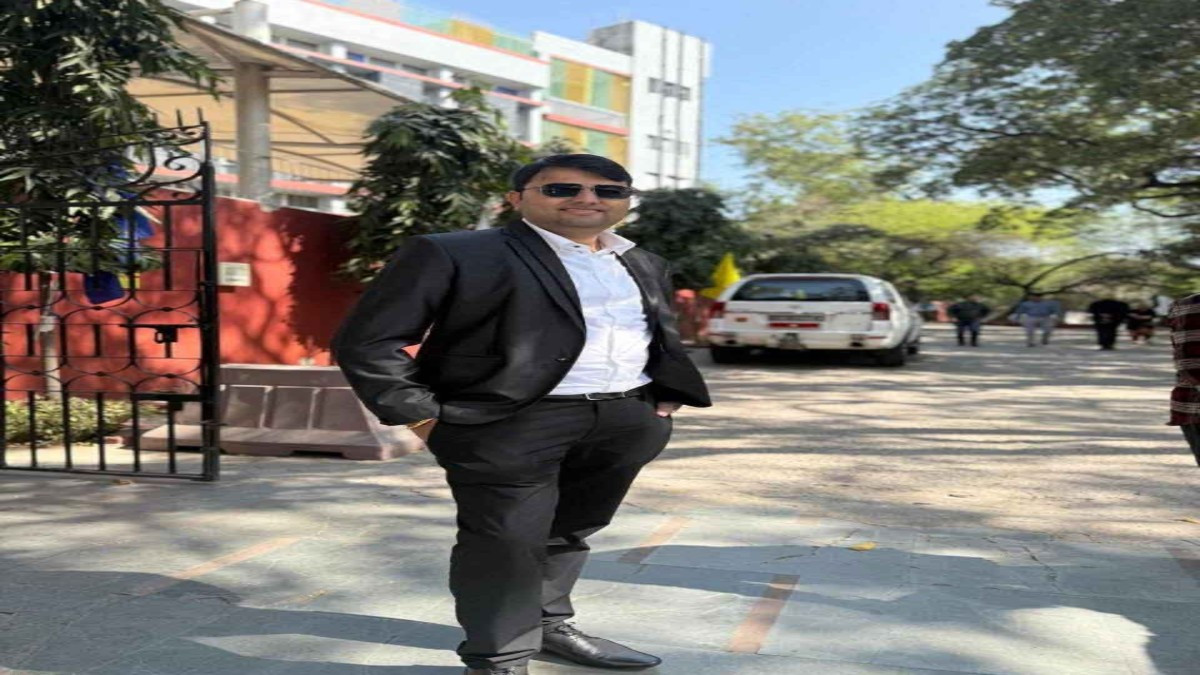 हजारीबाग के IRS अधिकारी आकाश जैन को NTA में मिली बड़ी जिम्मेदारी, NEET विवाद के बीच बने जॉइंट डायरेक्टर