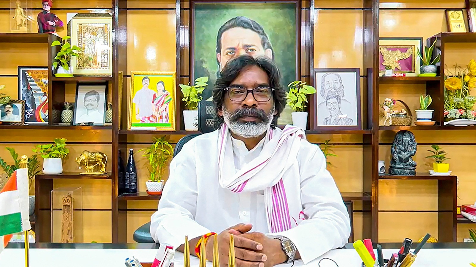 প্রাণিসম্পদমন্ত্রীর