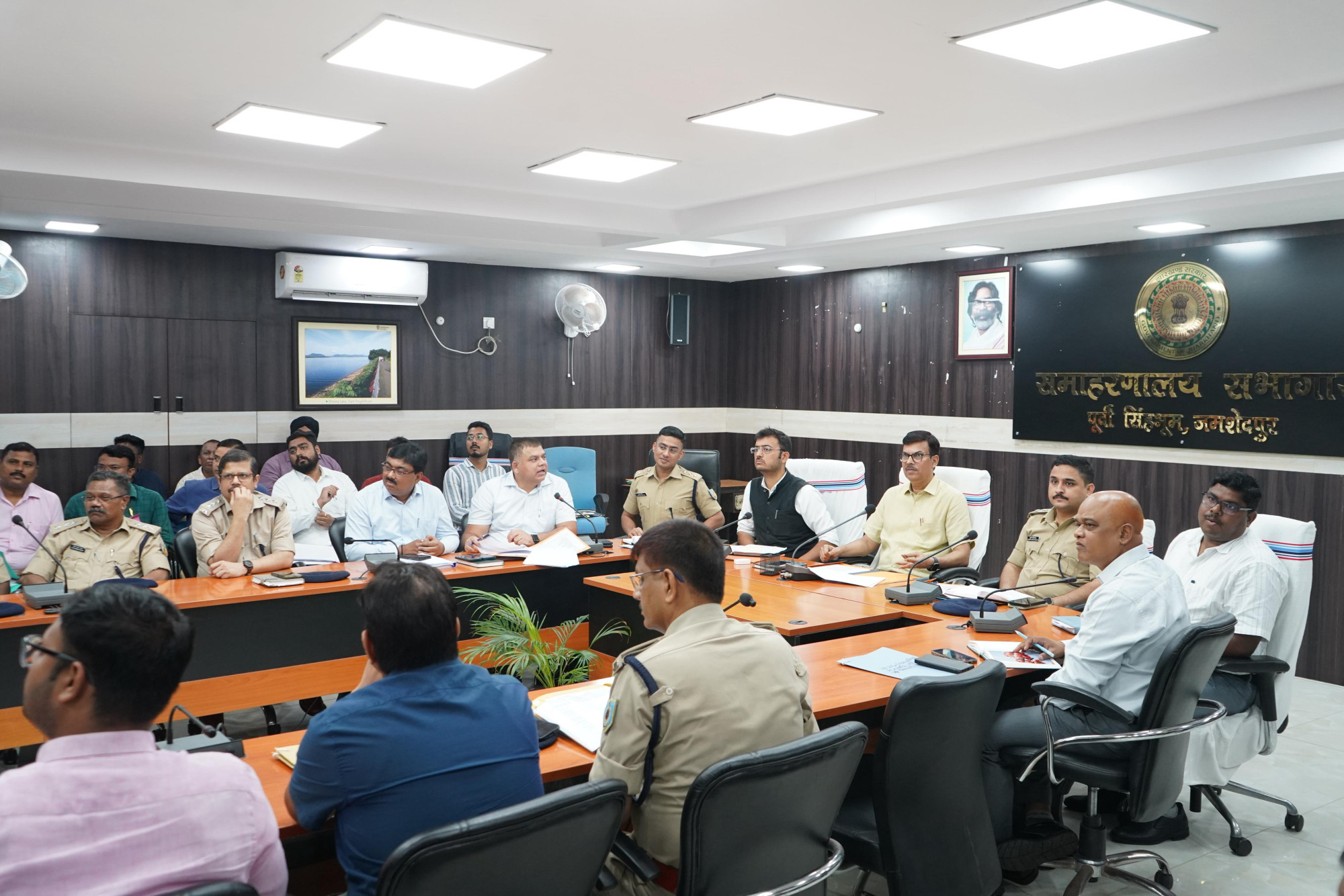 जमशेदपुर में सड़क सुरक्षा को लेकर सख्ती, स्कूलों में पुराने वैन-ऑटो हटेंगे