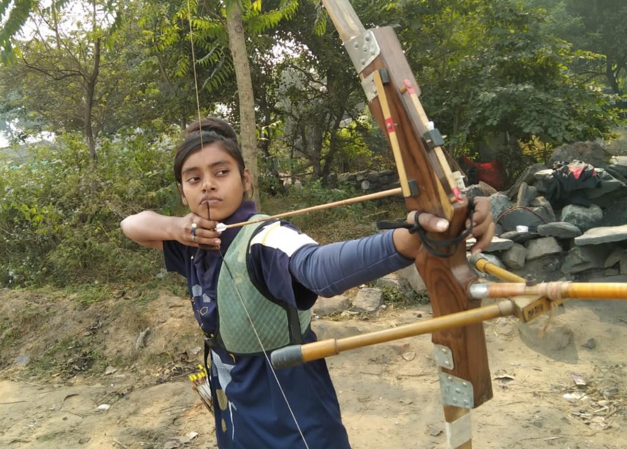 धनबाद के तीन खिलाड़ियों को मिले ढाई-ढाई लाख रुपए