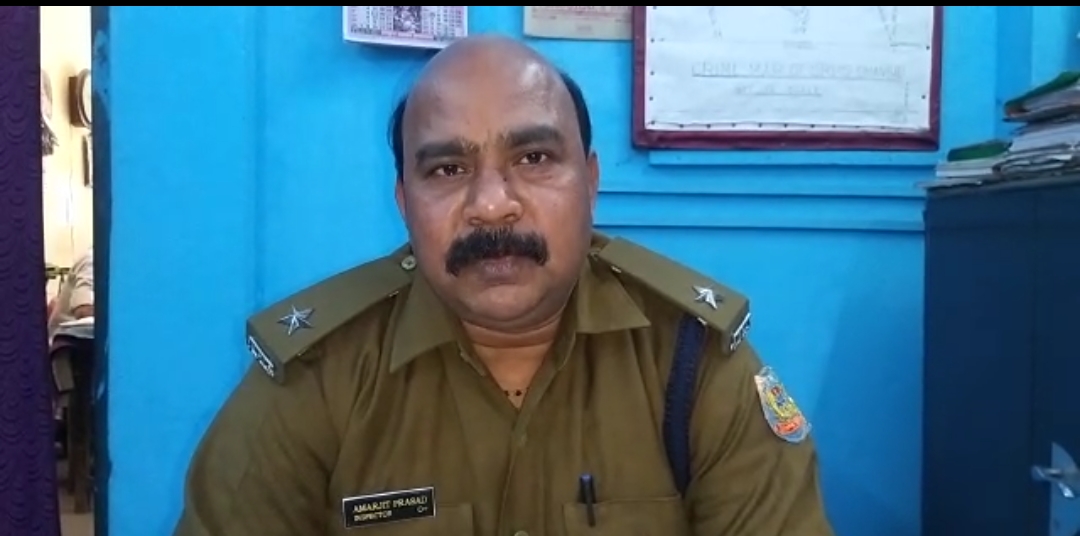 धनबाद : रेलवे प्लेटफार्म पर चेन छिनतई करते बंगाल का सिराजुद्दीन धराया