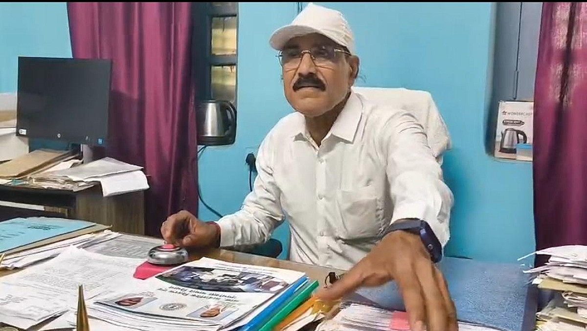 প্রাণিসম্পদমন্ত্রীর