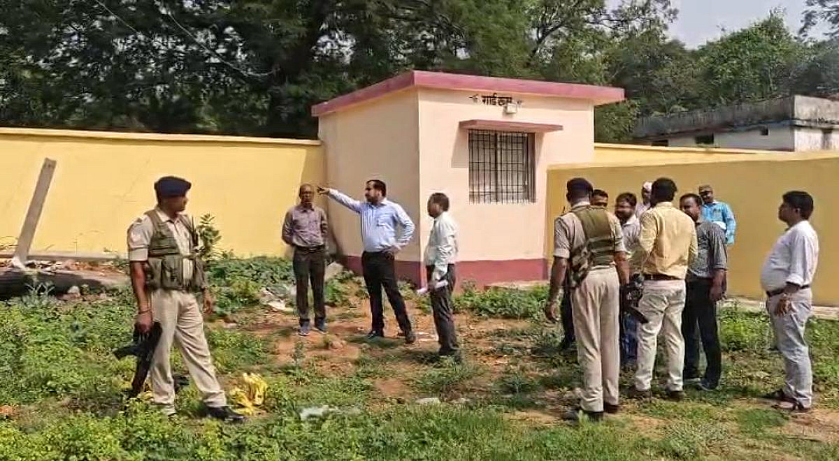 एंबुलेंस खड़ी रही बेकार, मरीज परेशान… साहिबगंज अस्पताल की बदहाल व्यवस्था देख भड़के DC