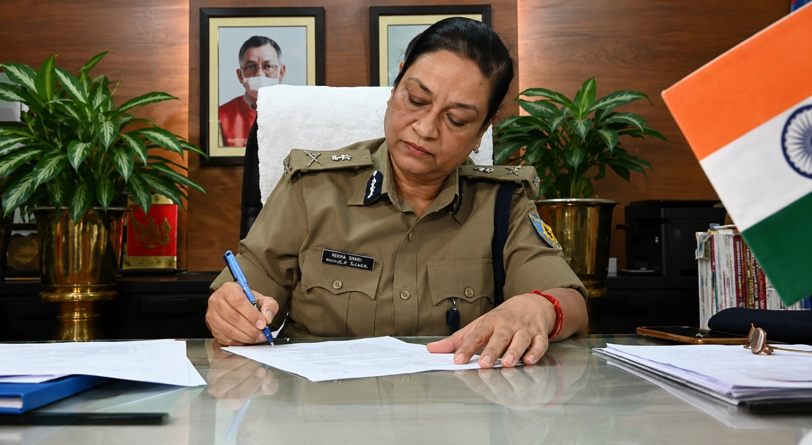 প্রাণিসম্পদমন্ত্রীর