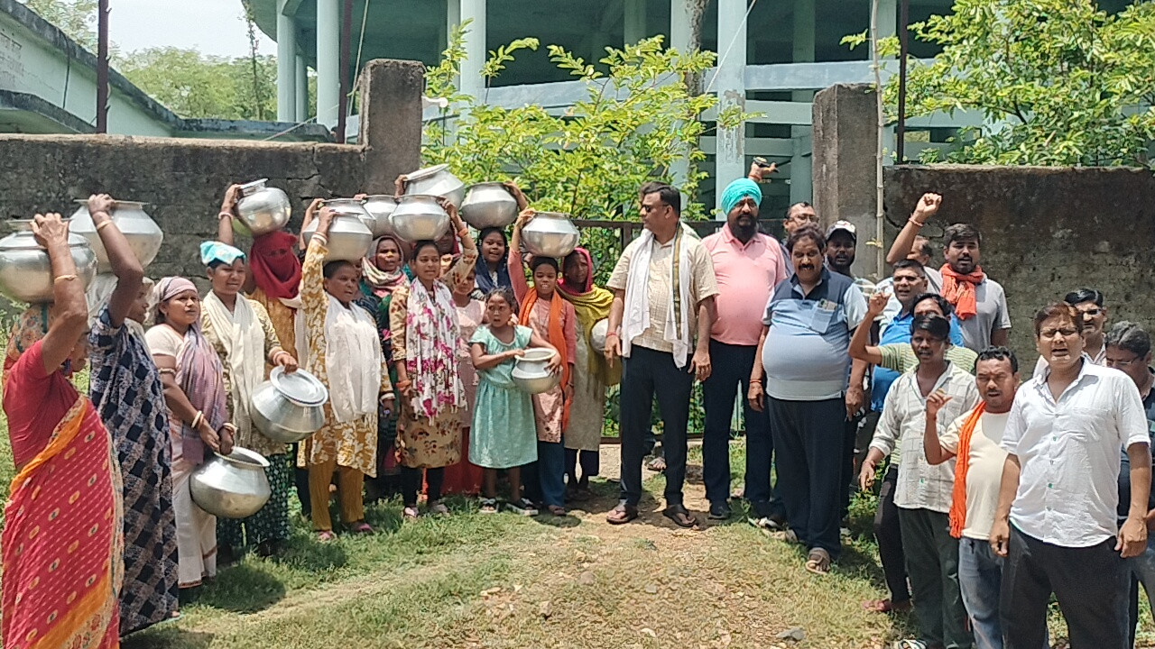প্রাণিসম্পদমন্ত্রীর