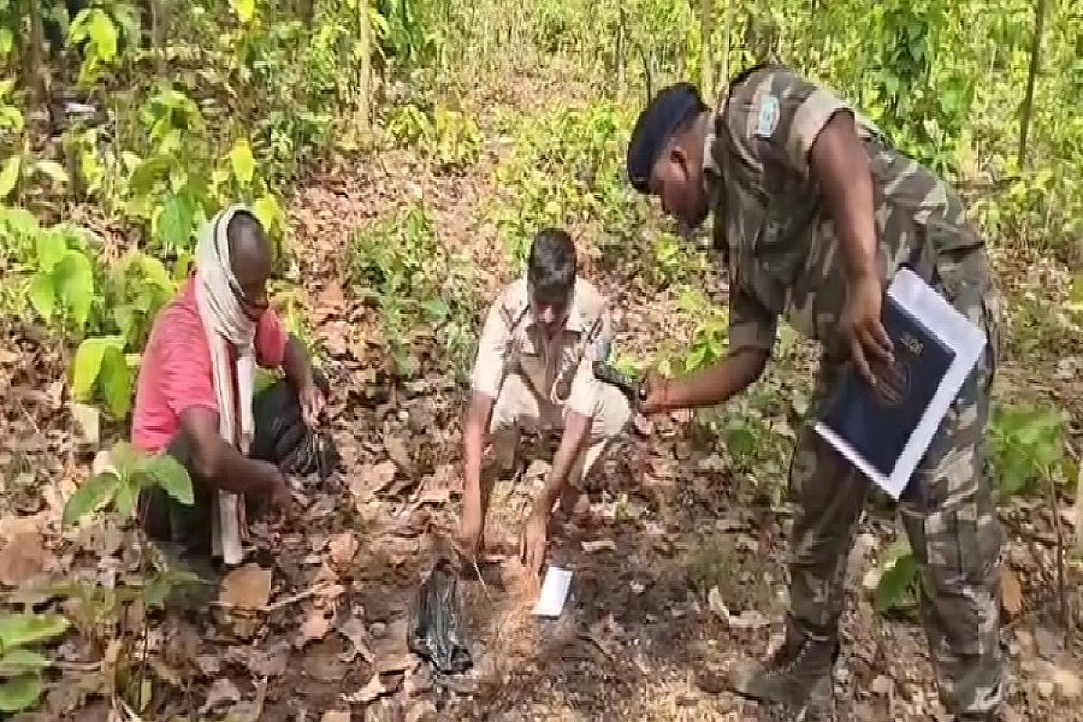 गढ़वा:13 मई से लापता युवक का जंगल में मिला कंकाल, हत्या की आशंका