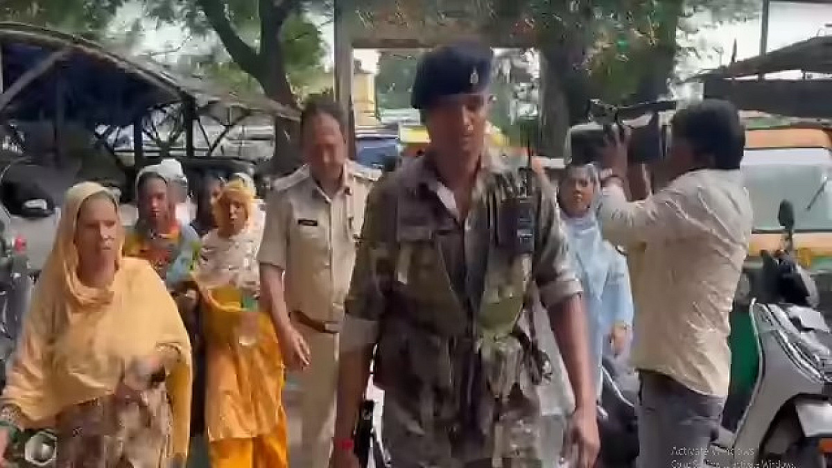 প্রাণিসম্পদমন্ত্রীর