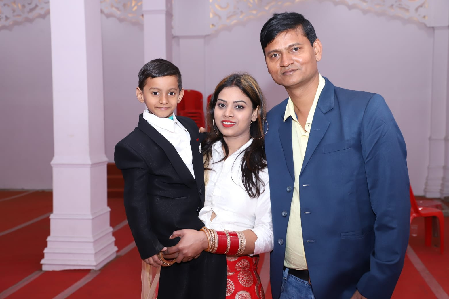 ना नहीं हैं शर्म ! जमीन बेचकर पत्नी को बनाया टीचर, नौकरी मिलते ही बदले तेवर, फिर जो हुआ....