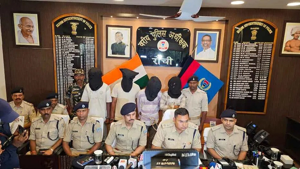 रांची में बड़े साइबर गिरोह का भंडाफोड़, पांच शातिर अपराधी गिरफ्तार