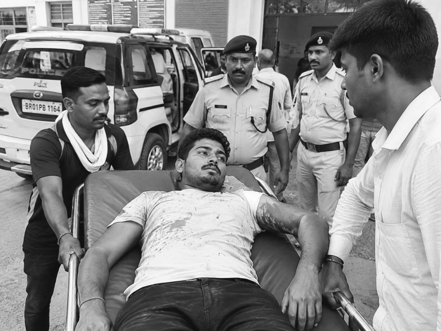 पटना: फतुहा में युवक को मारी गोली, खून से लथपथ हालत में खुद पहुंचा थाना, पढ़िए पूरा मामला 