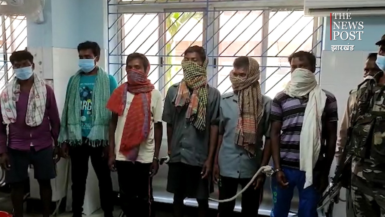 झारखंड में फिर मॉब लिंचिंग ! अवैध संबंध के शक में अधेड़ और महिला की पेड़ में बांध कर पिटाई, निर्वस्त घुमाया