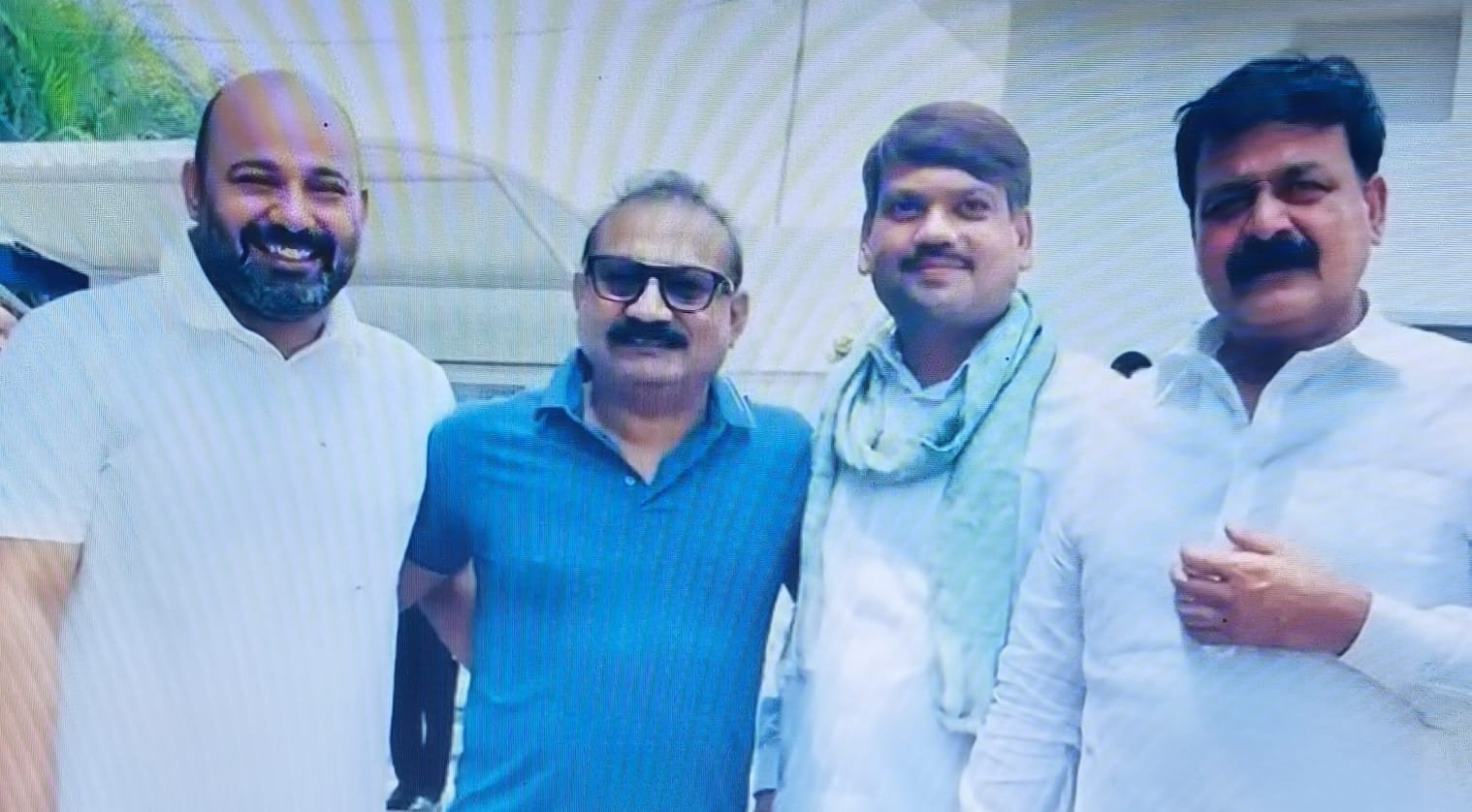 मेयर संजीव सिंह ने बिहार के मंत्रियों से की मुलाकात, क्या बदलने लगी कोयलांचल की राजनीति 