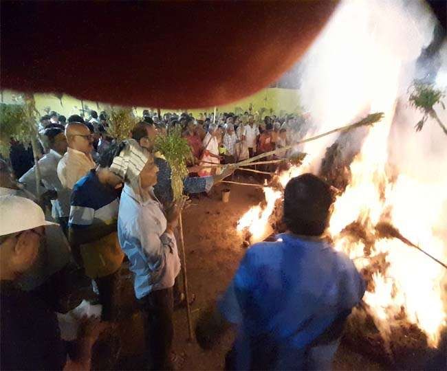 धनबाद : 'महगाई डायन' पर उत्साह भारी  ,प्रशासन भी अलर्ट मोड में  