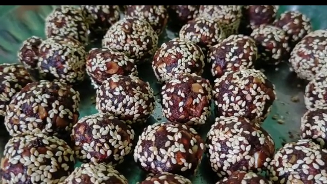 महिलाएं दे रही महुआ को नया स्वरूप, ये अब दारू नहीं दवा के तरह करेगा काम ,हो रही प्रशंसा 