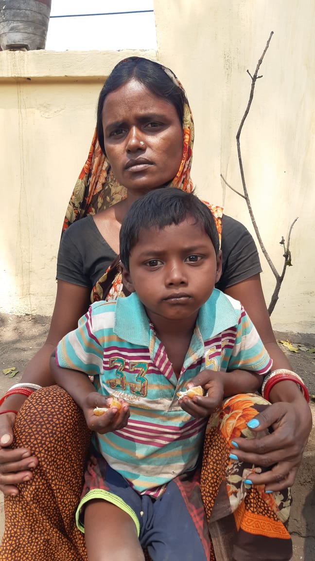 रोचक :  बाप ने बच्चे को जिन्दा दफनाया ,माँ ने चतुराई से बचाया  