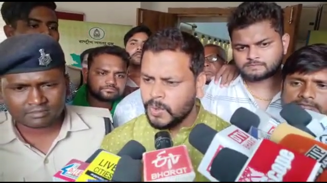 अमर पासवान RJD में शामिल, बौचहा  से होंगे आरजेडी के प्रत्याशी