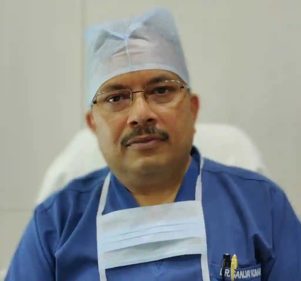 हेल्पलाइन जारी, अब इस नंबर पर ले सकते हैं न्यूरो सर्जन डॉ संजय कुमार से परामर्श