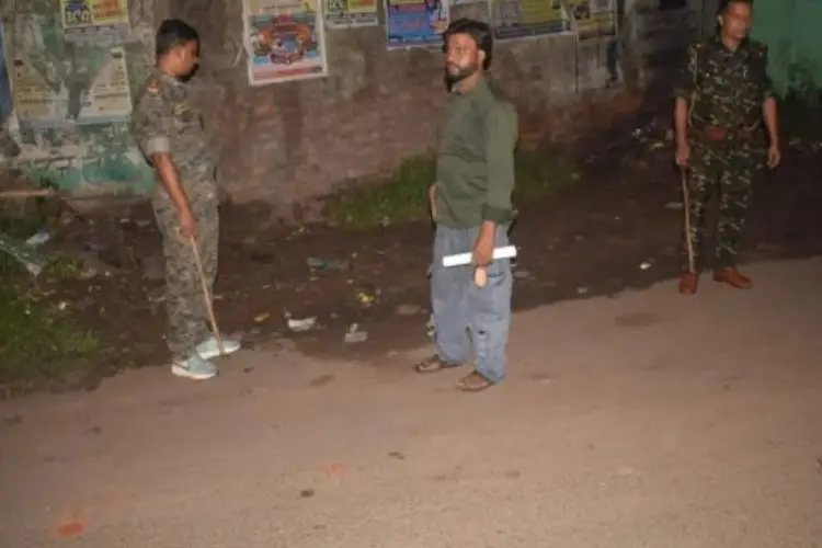 झरिया में पथराव के बाद फायरिंग:दो गुटों के विवाद ने लिया हिंसक रूप,पुलिस पहुंची तो क्या हुआ