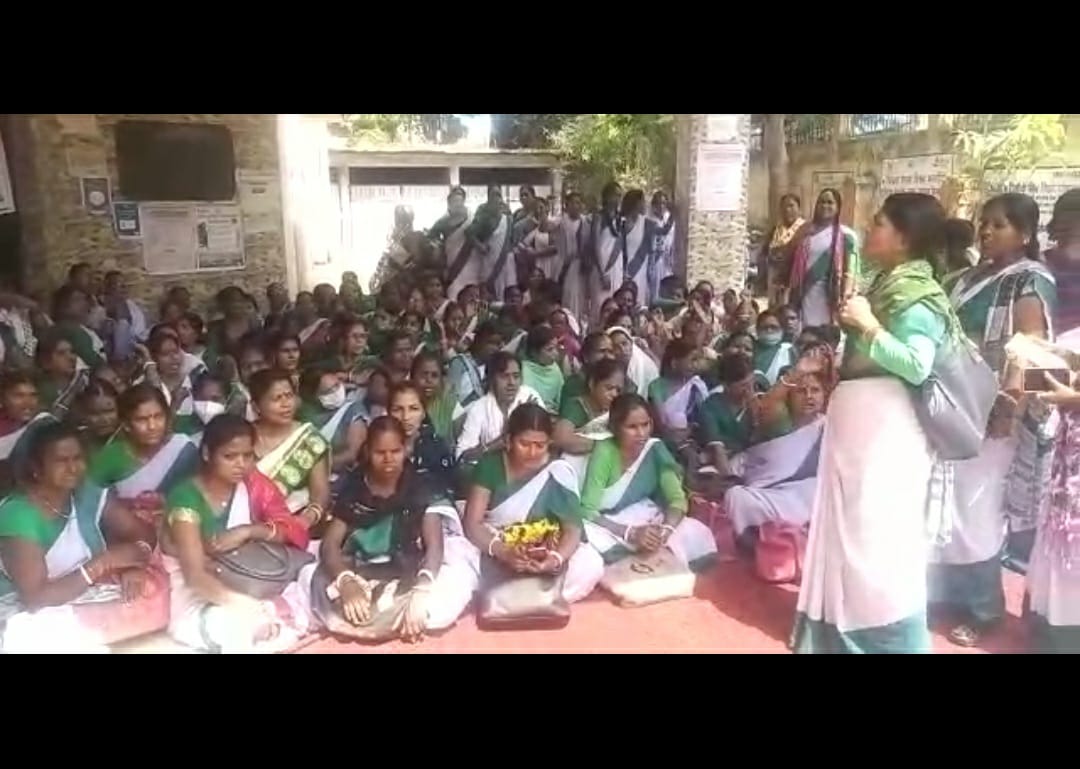 शहरी क्षेत्र के सहियाओं को आठ माह से नहीं  मिल रहा वेतन, भेदभाव का लगाया आरोप