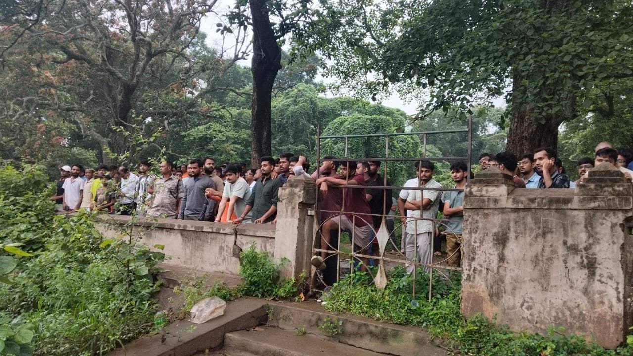 जमशेदपुर: डिमना लेक के पास तालाब में डूबने से एमजीएम के 2 जूनियर डॉक्टरों की मौत, एक की बची जान