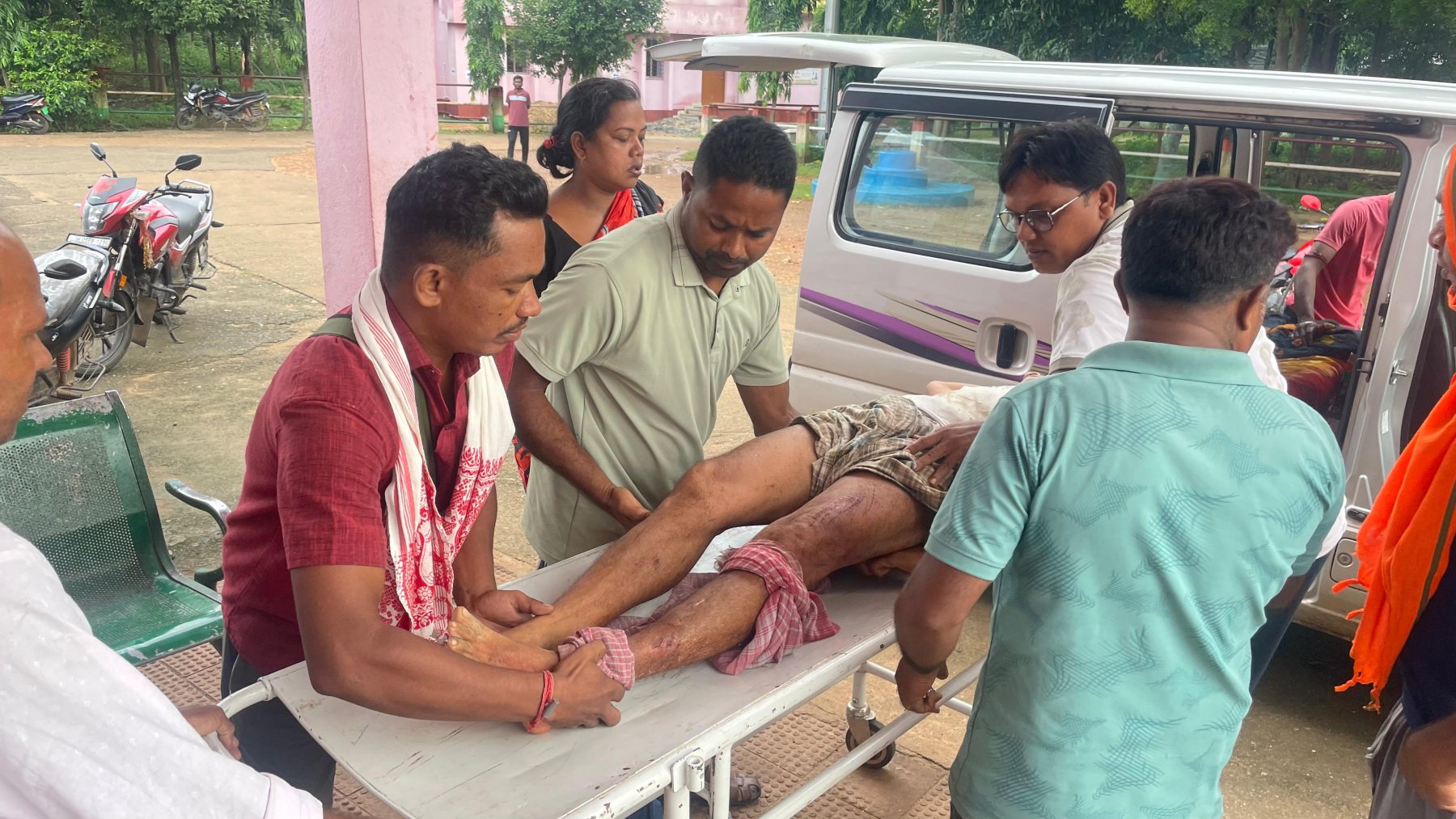 जमशेदपुर:  पूर्वी सिंहभूम में हाथी ने ली बुजुर्ग की जान, नाती बाल-बाल बचा