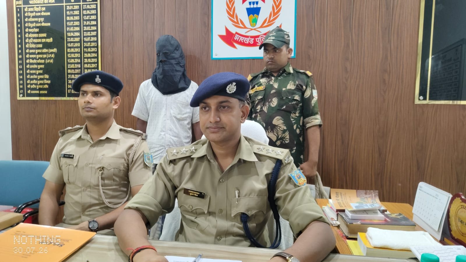 पाकुड़ में गांजा तस्करों पर पुलिस का शिकंजा, 420 ग्राम गांजा के साथ आरोपी गिरफ्तार