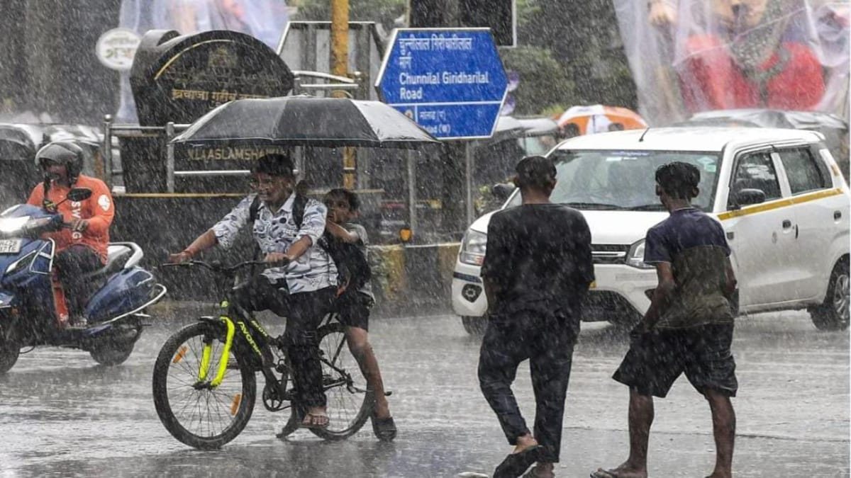 Weather Alert:झारखंड में अगले 3 दिनों तक बदला रहेगा मौसम, उमस बढ़ाएगी परेशानी,पढ़िये आज का हाल