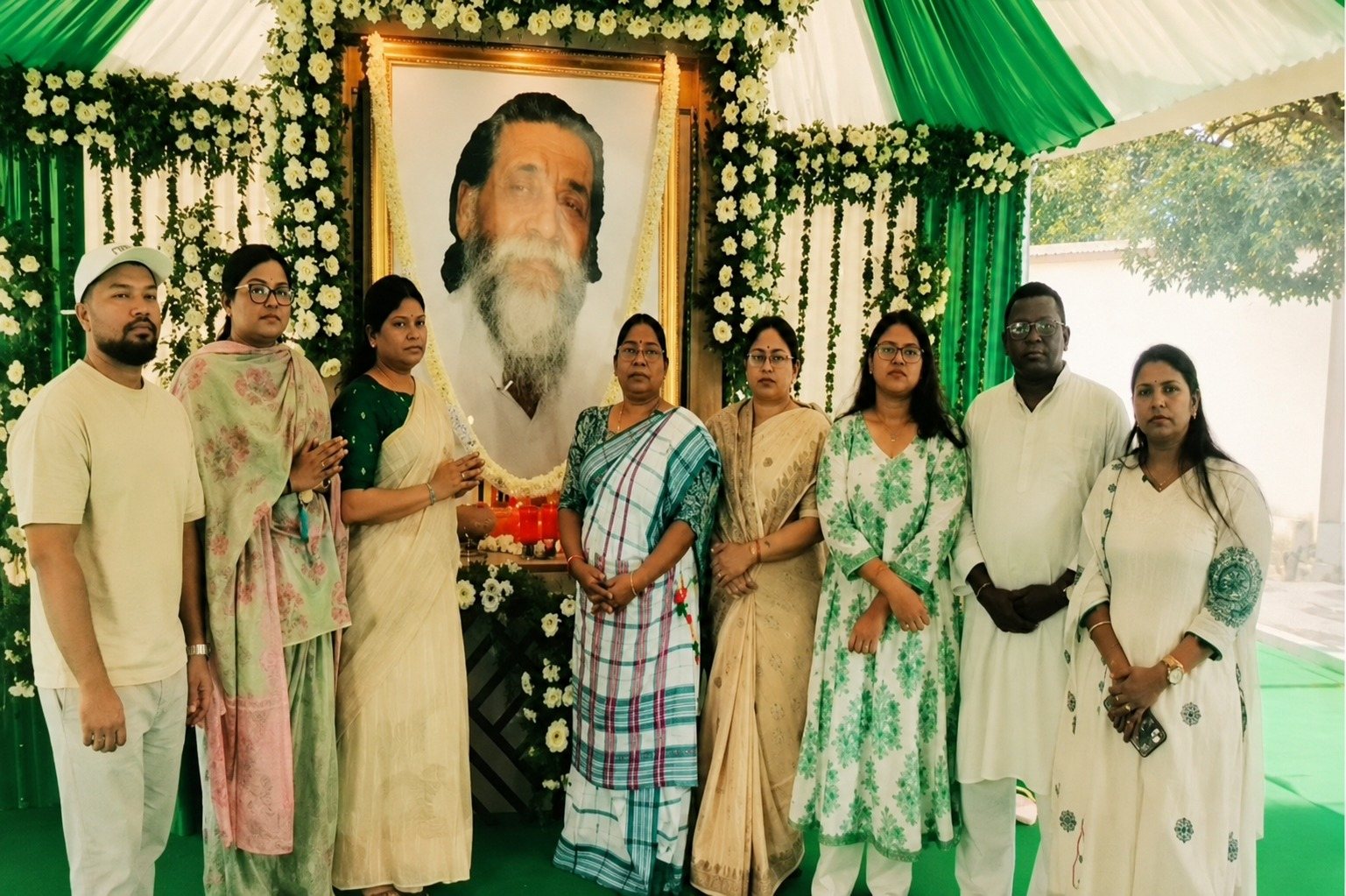 रांची में पहली पुण्यतिथि पर दिशोम गुरु शिबू सोरेन को श्रद्धांजलि, सीता सोरेन ने किया नमन